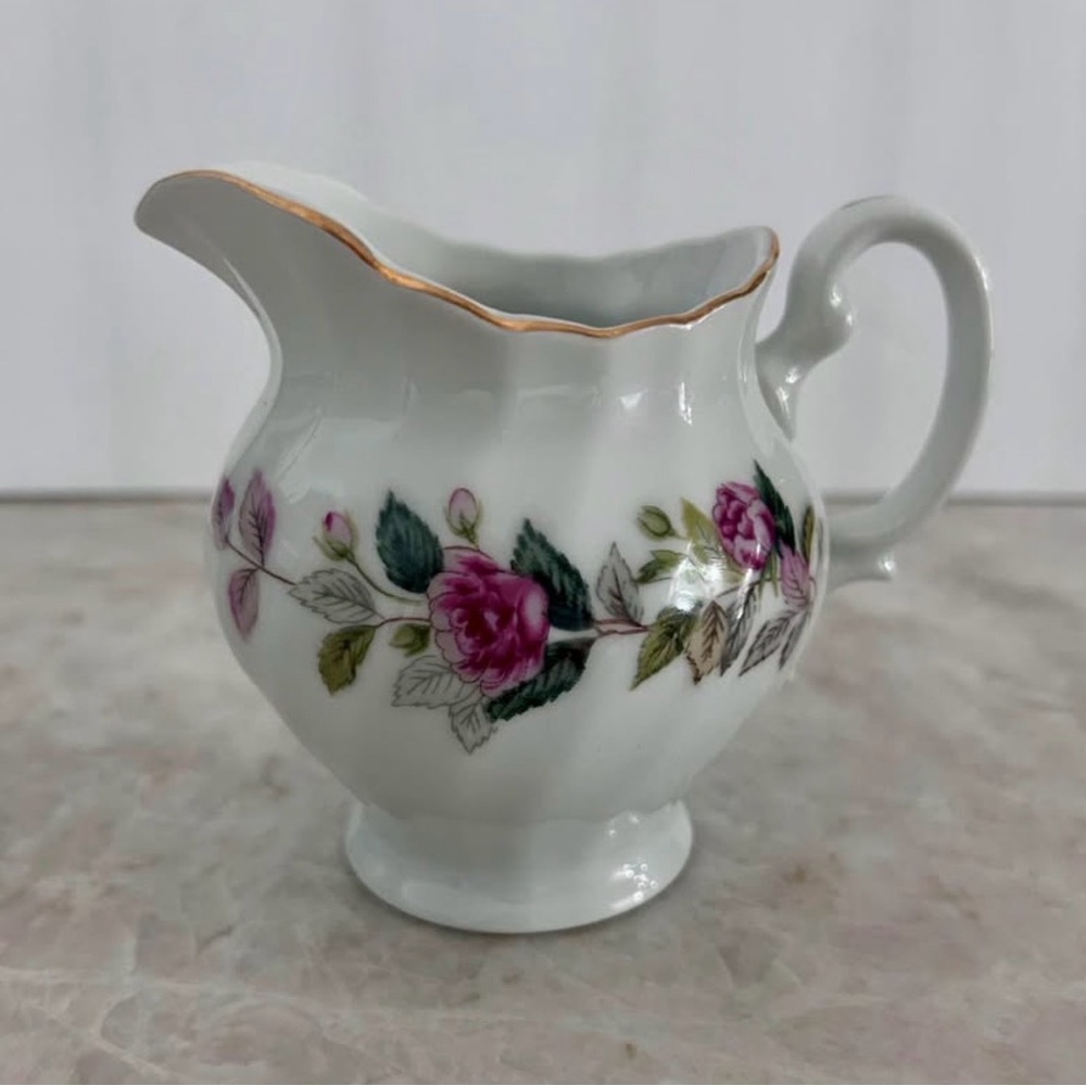 Vintage Regency Rose Creamer with Gold Trim from Japan